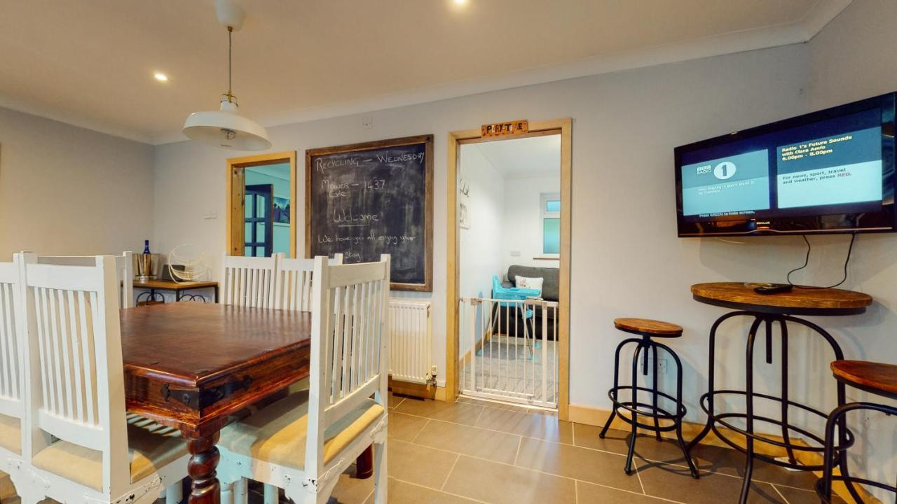 Jaw-Dropping Beach House In Anglesey Benllech Exterior foto