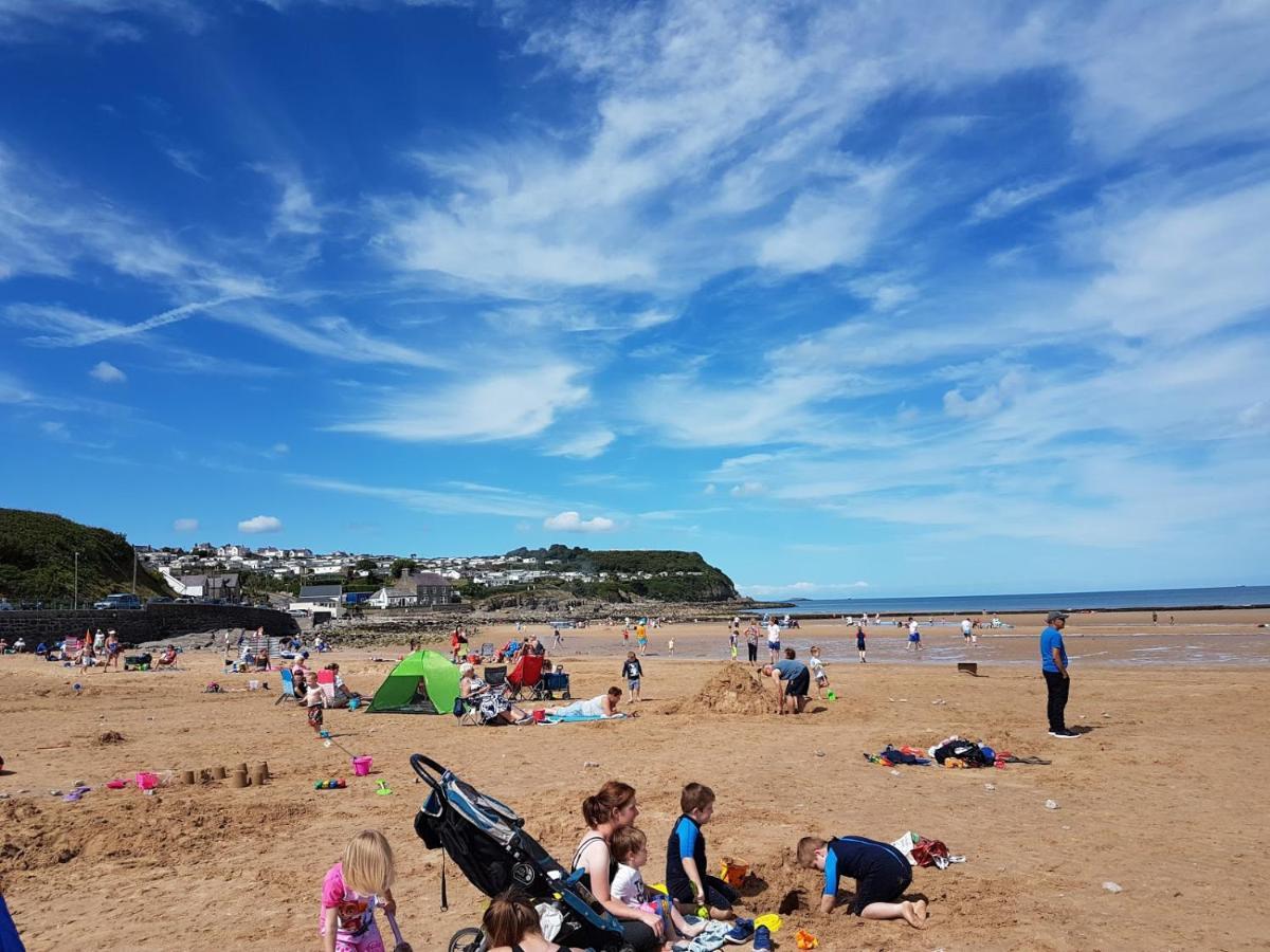 Jaw-Dropping Beach House In Anglesey Villa Benllech Exterior foto